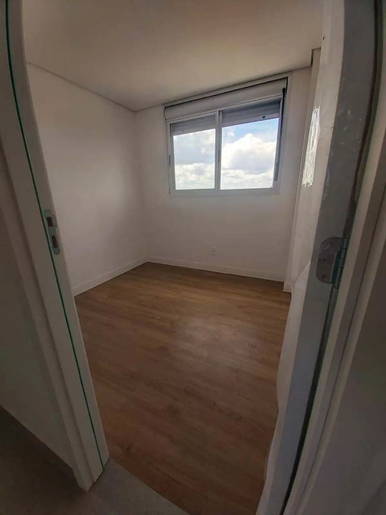 Revenda Imoveis MG - Apartamentos de 2 e 3 Quartos no Sagrada Familia - Vistas - Quarto